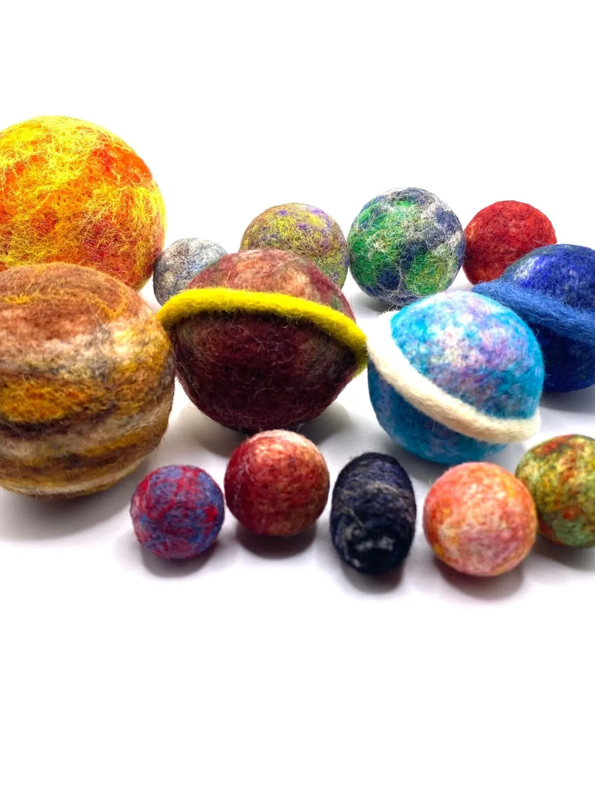 The medium planet set in a row, the Sun at the left down to the smallest inner planets.